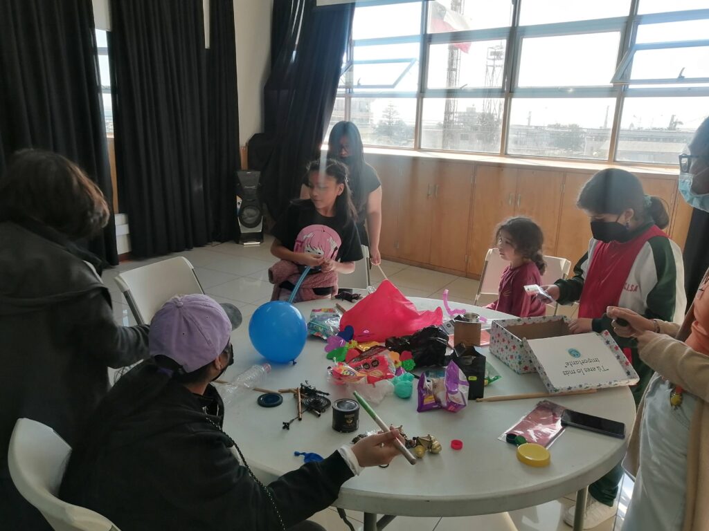 Cecrea-Arica2022Experiencias-pedagogicas-(EP)LaboratoriosEl-Viento-me-HablaFotografias-(FG)El_Viento_me_Habla_(FG).pdf